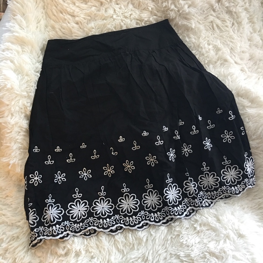 Fun black skirt